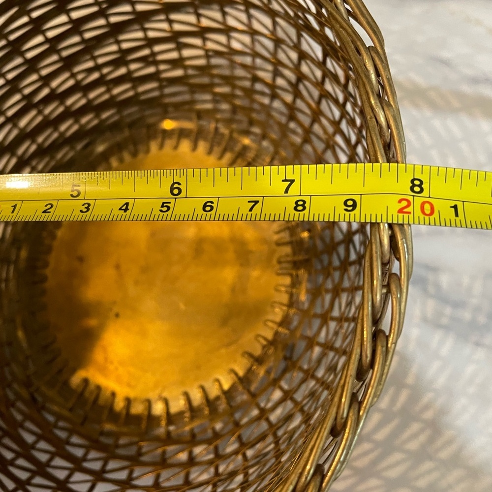 1960s Vintage Round Woven Solid Brass Basket - Picture 8 of 9